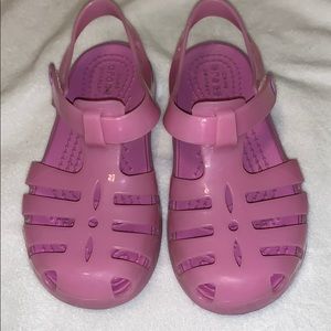 Girls crocs